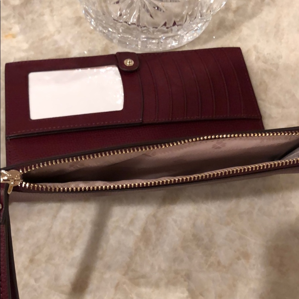 Sylvia Continental Wristlet Wallet Cherrywood -- NEW - Picture 5 of 10